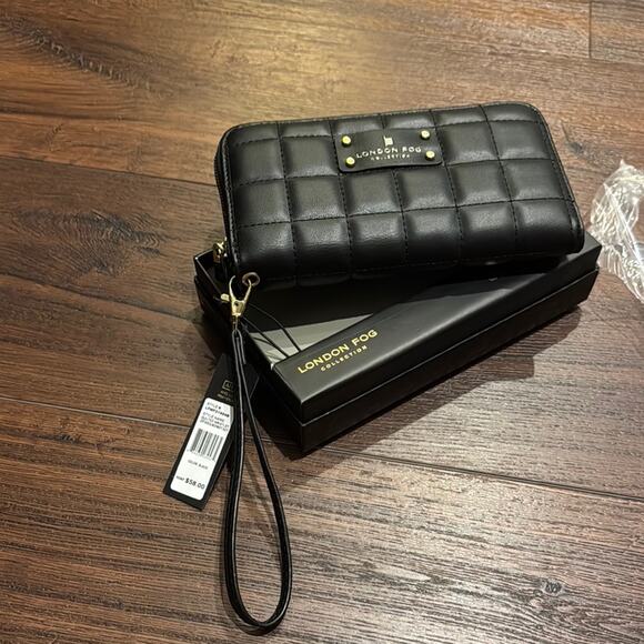 London Fog Zip Around Quilted Wristlet Black Wallet. - Picture 5 of 9